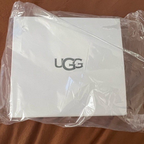 UGG cleaning kit - Picture 1 of 2